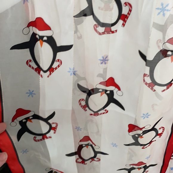 NWT Adorable Christmas Scarf - Picture 2 of 3